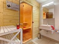 Chalet sur Piste with private sauna-17