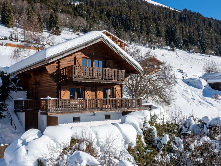 Belle Vache with whirlpool and private sauna, Sunday to Sunday