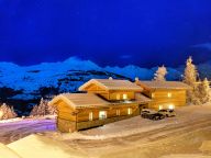 Chalet Ski Dream with sauna and outdoor whirlpool-24
