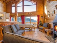 Chalet Piccola Pietra with a private sauna-4