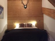 Chalet Caseblanche Lea with wood stove, sauna and whirlpool-7