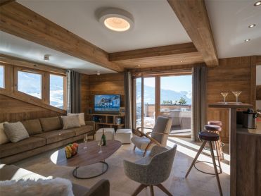 comfortable living room ski holiday