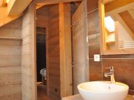 Chalet le Mas des Neiges with whirlpool and hammam-18