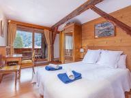 Chalet de Claude with private sauna-12