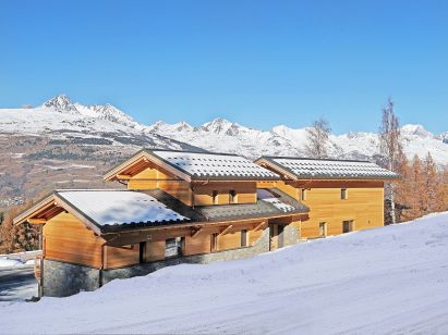 Chalet Ski Dream with sauna and outdoor whirlpool-1