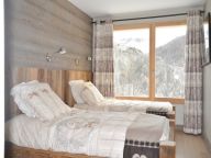 Chalet le Mas des Neiges with whirlpool and hammam-12