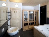 Chalet Reiteralm with outdoor whirlpool-3