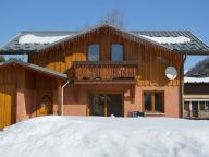 Chalet Lacuzon with private sauna-19