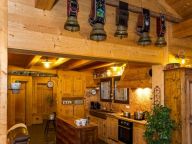 Chalet Vuargnes with private sauna and swimming pool-11