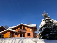 Chalet Lacuzon with private sauna-4