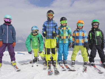 Children on ski's