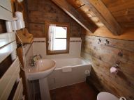 Chalet Le Vieux catering included and private sauna-11