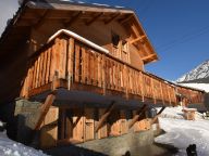 Chalet Des Etoiles d'Antoine & Mary with infrared sauna-17