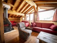 Chalet du Cocoon Mont-Blanc with outdoor hot tub-4