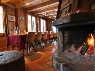Chalet Le Vieux catering included and private sauna-4
