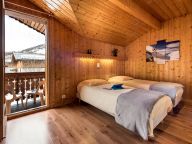 Chalet Lacuzon with private sauna-10