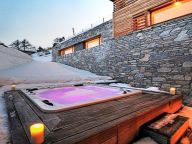 Chalet Matterhorn with sauna and outdoor whirlpool-3